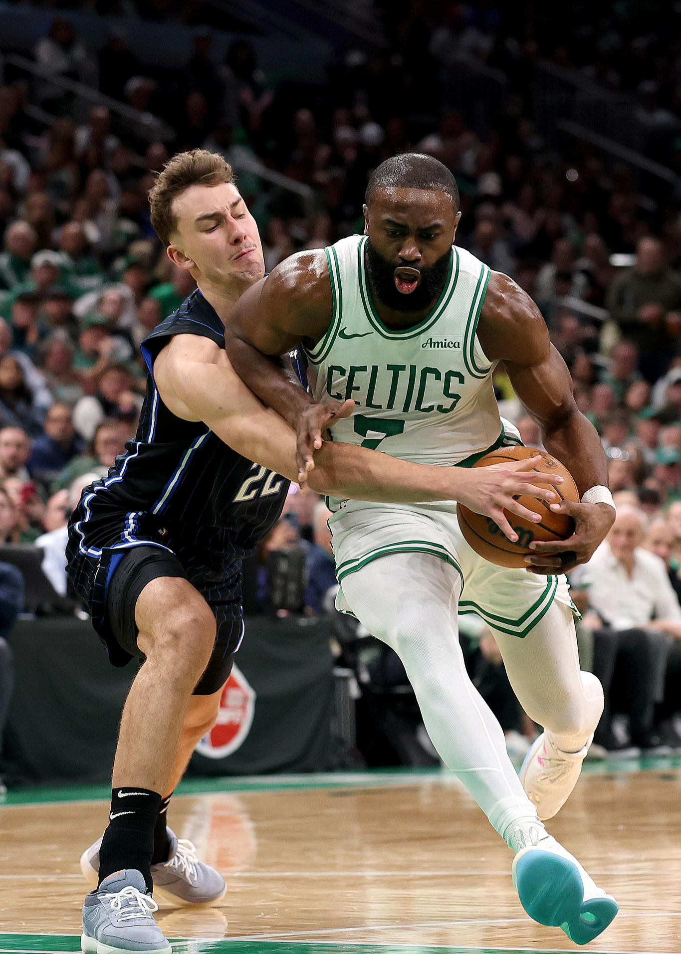 游戏棋牌投注入口CBA季后赛冲刺阶段走向成谜，波士顿凯尔特人单刀错失，话题不断，阵容厚度经受考验的简单介绍